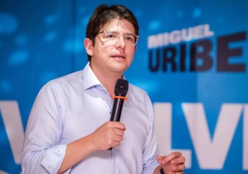 Presidente sancionó ley que honra la memoria de Miguel Uribe Turbay